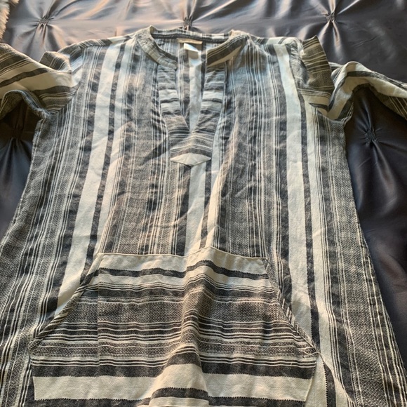 Tommy Bahama Black/ White Tunic - Picture 1 of 3